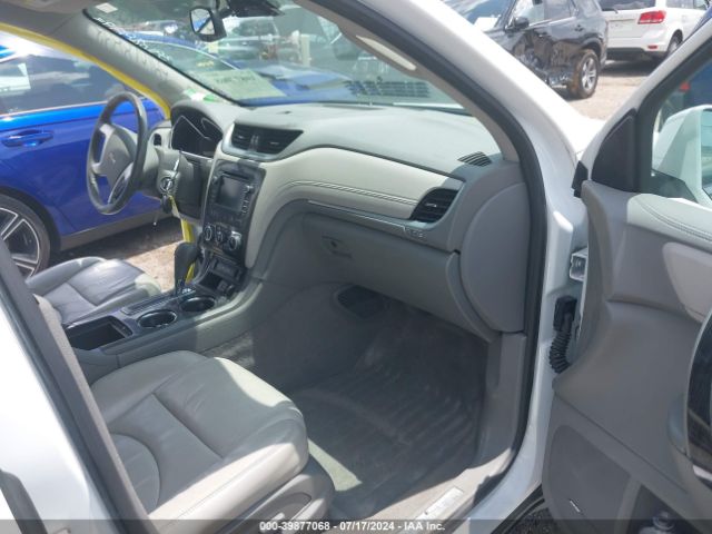 Photo 4 VIN: 1GNKRJKD3HJ157510 - CHEVROLET TRAVERSE 