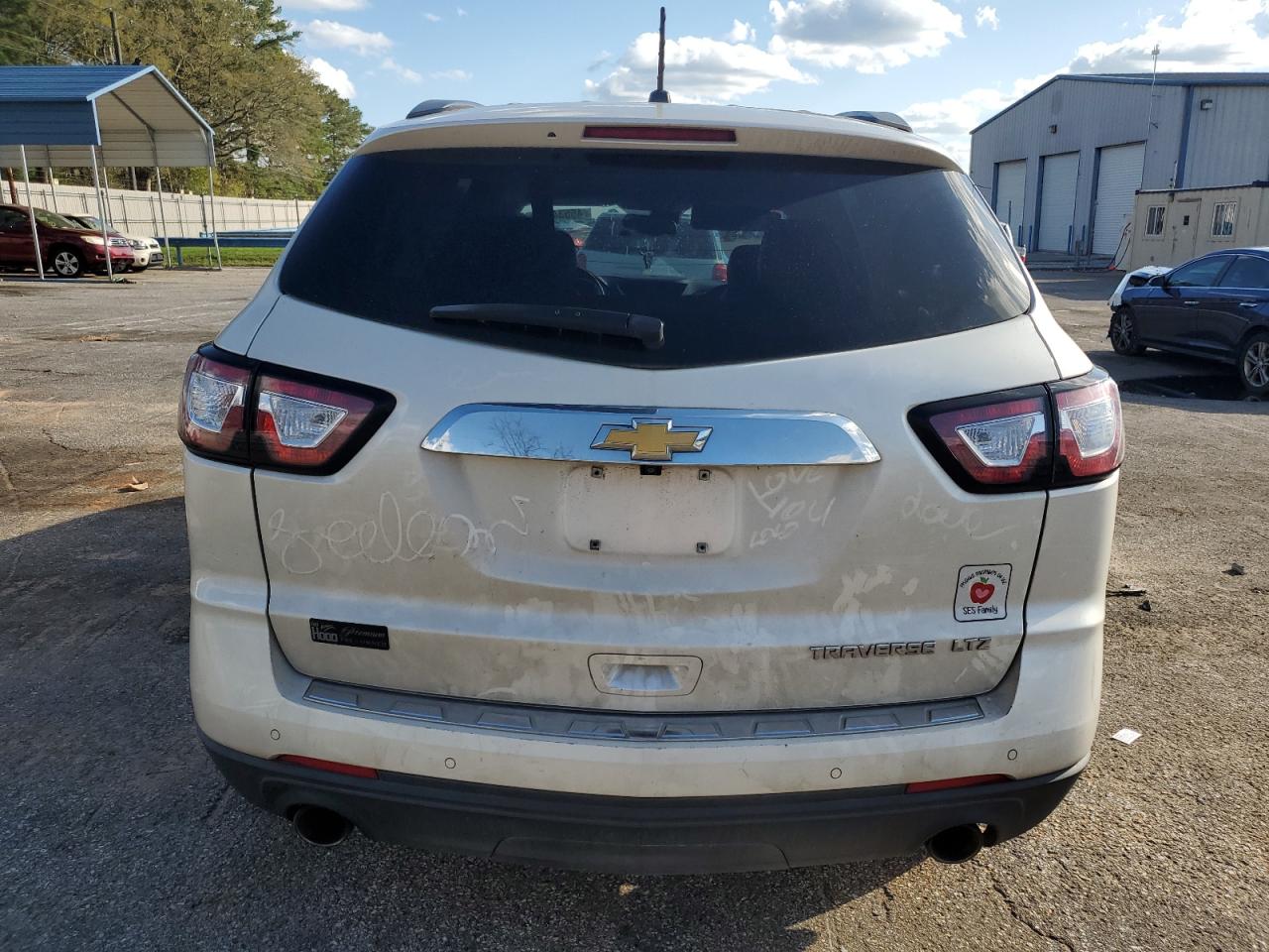 Photo 5 VIN: 1GNKRJKD5FJ239218 - CHEVROLET TRAVERSE 