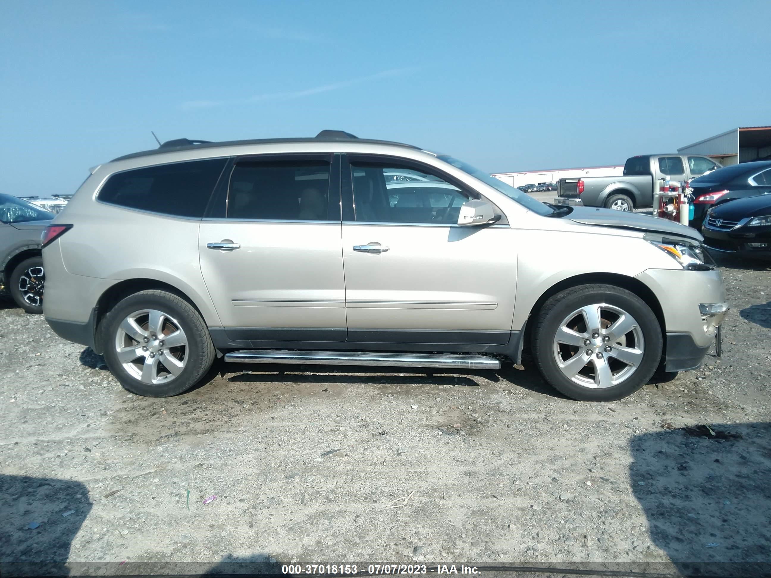 Photo 12 VIN: 1GNKRJKD6HJ235133 - CHEVROLET TRAVERSE 