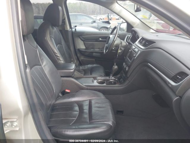 Photo 4 VIN: 1GNKRJKD8GJ161227 - CHEVROLET TRAVERSE 