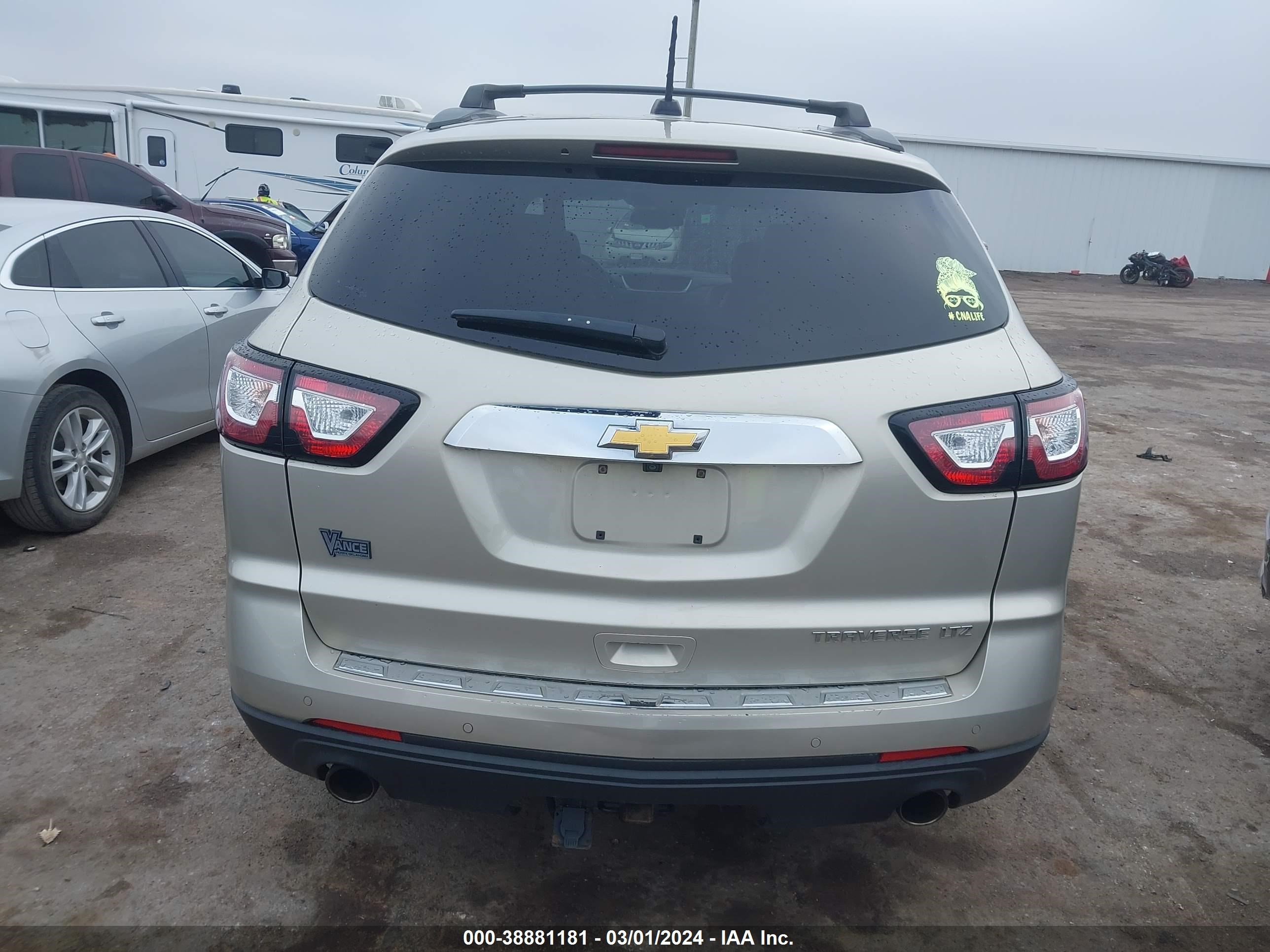 Photo 15 VIN: 1GNKRJKD8GJ307707 - CHEVROLET TRAVERSE 