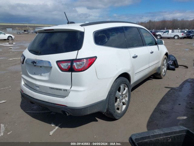 Photo 3 VIN: 1GNKRJKD9GJ187920 - CHEVROLET TRAVERSE 