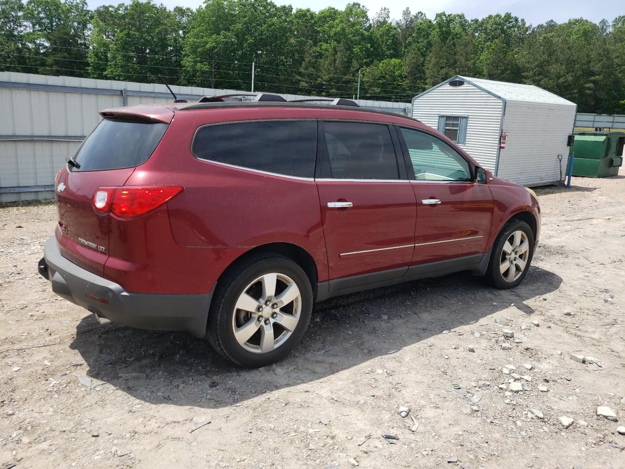 Photo 2 VIN: 1GNKRLED0BJ106626 - CHEVROLET TRAVERSE 