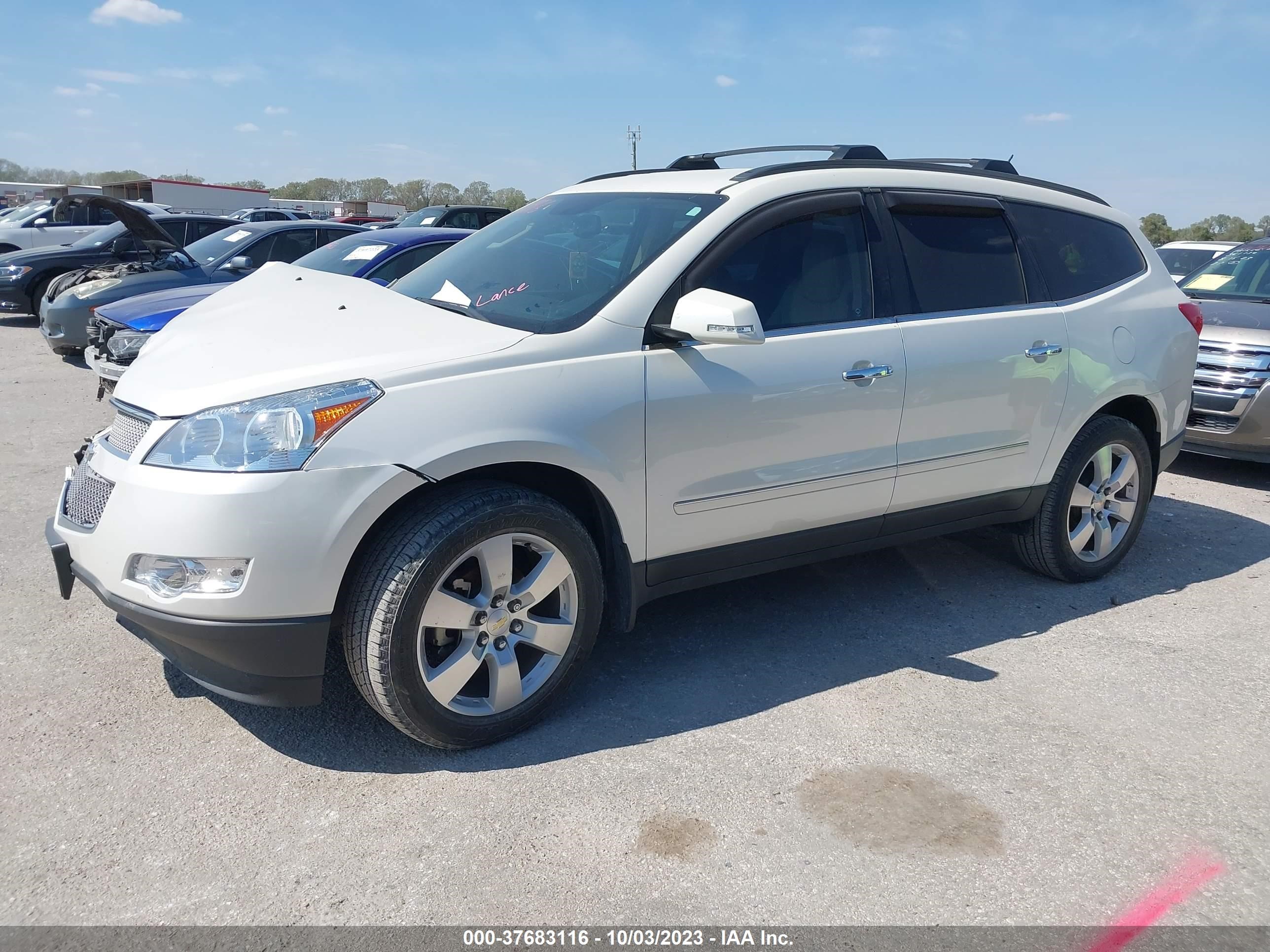 Photo 1 VIN: 1GNKRLED5BJ151321 - CHEVROLET TRAVERSE 