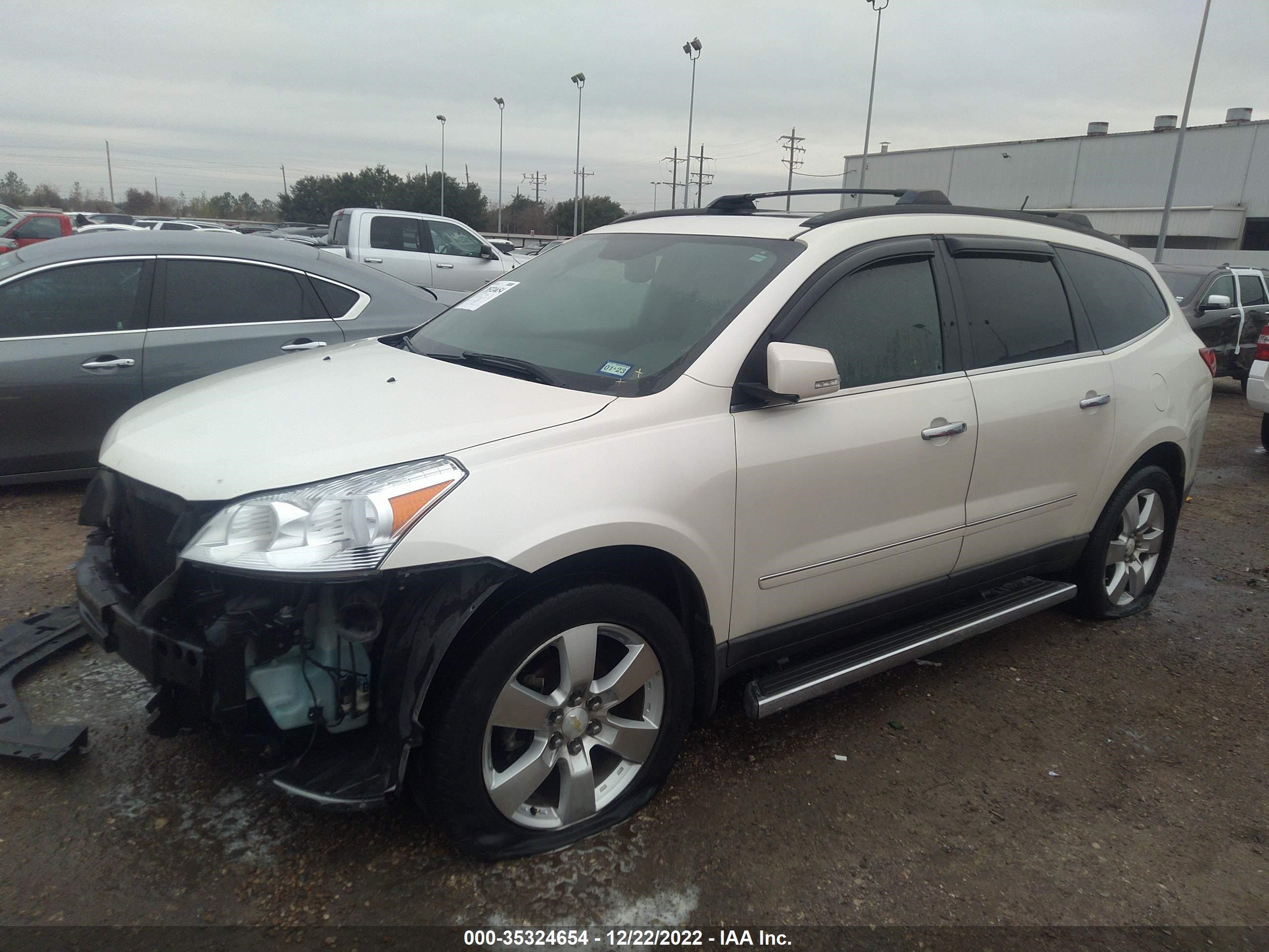 Photo 1 VIN: 1GNKRLED5CJ415770 - CHEVROLET TRAVERSE 