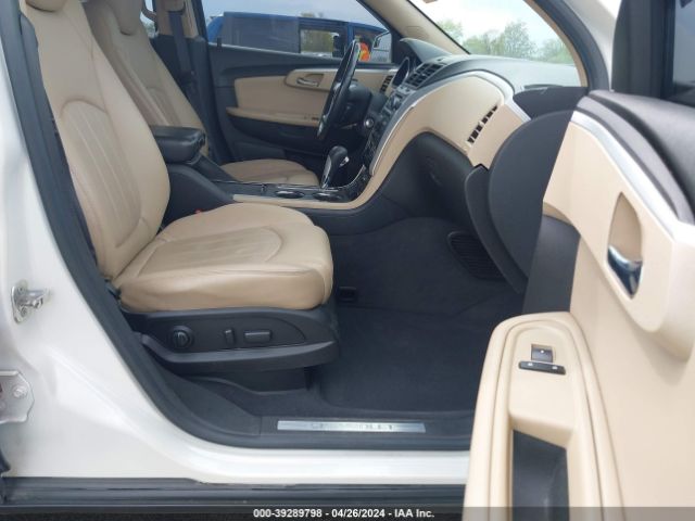 Photo 4 VIN: 1GNKRLED9BJ387275 - CHEVROLET TRAVERSE 