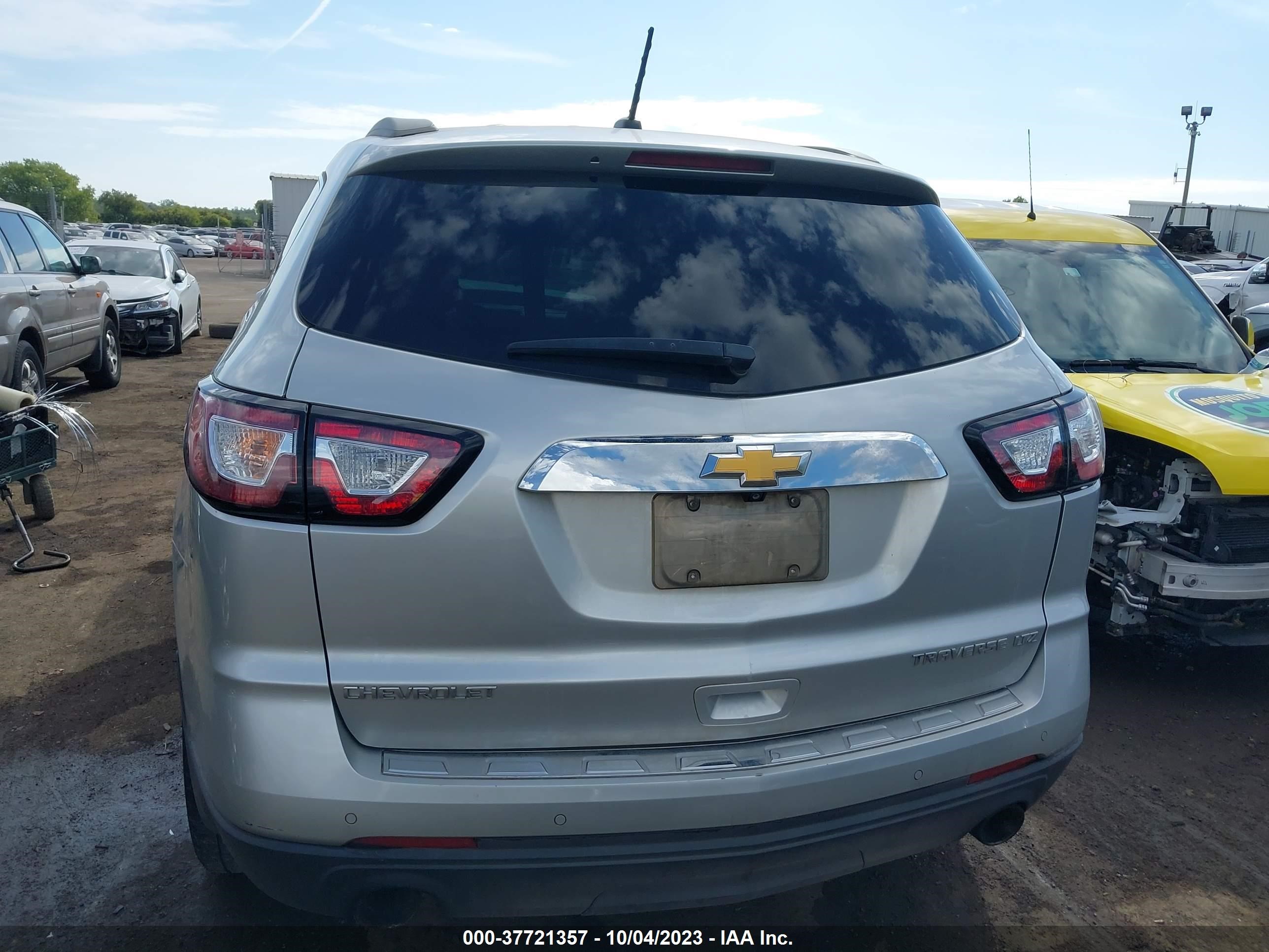 Photo 15 VIN: 1GNKRLKD1DJ188244 - CHEVROLET TRAVERSE 