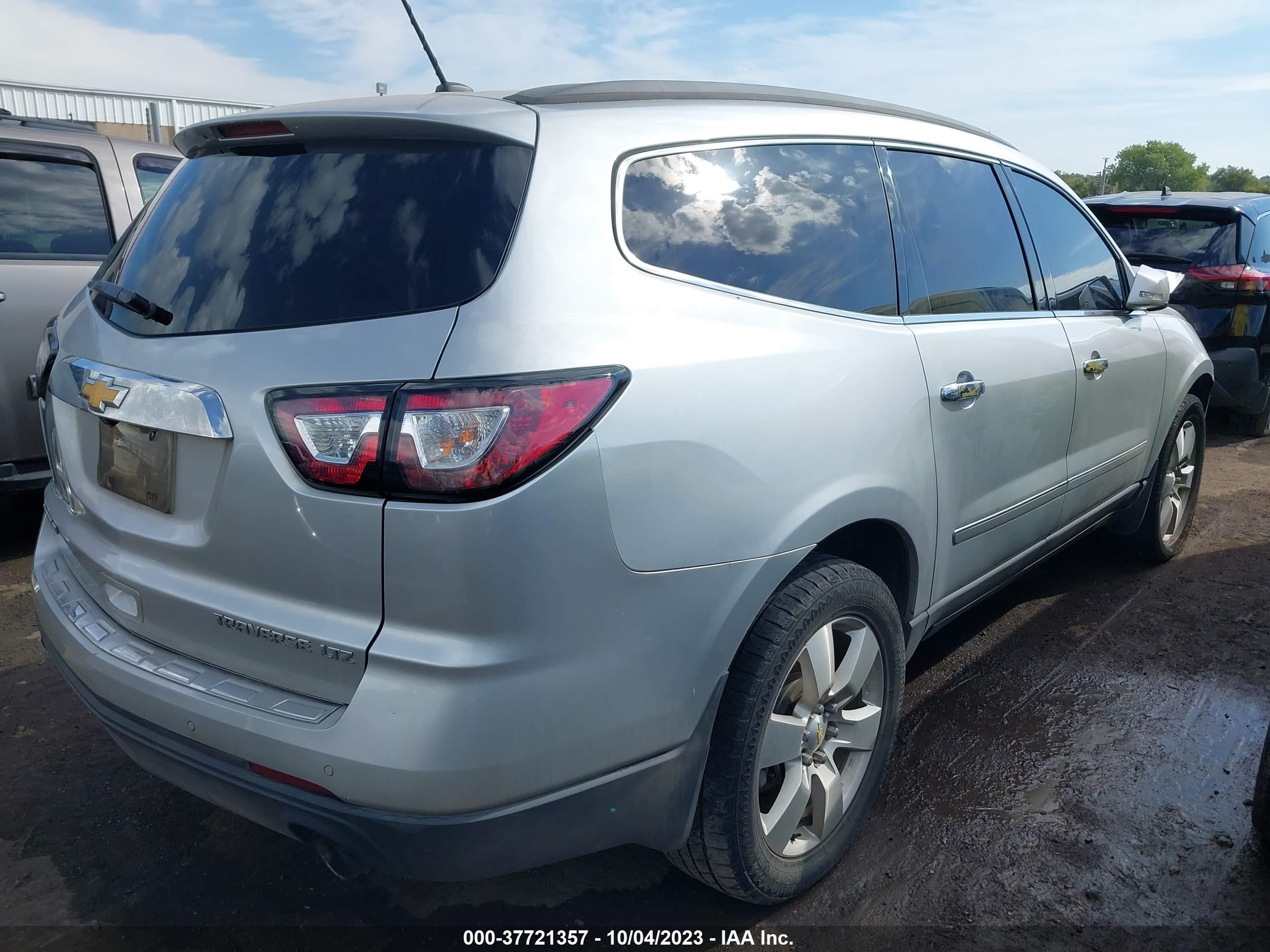 Photo 3 VIN: 1GNKRLKD1DJ188244 - CHEVROLET TRAVERSE 