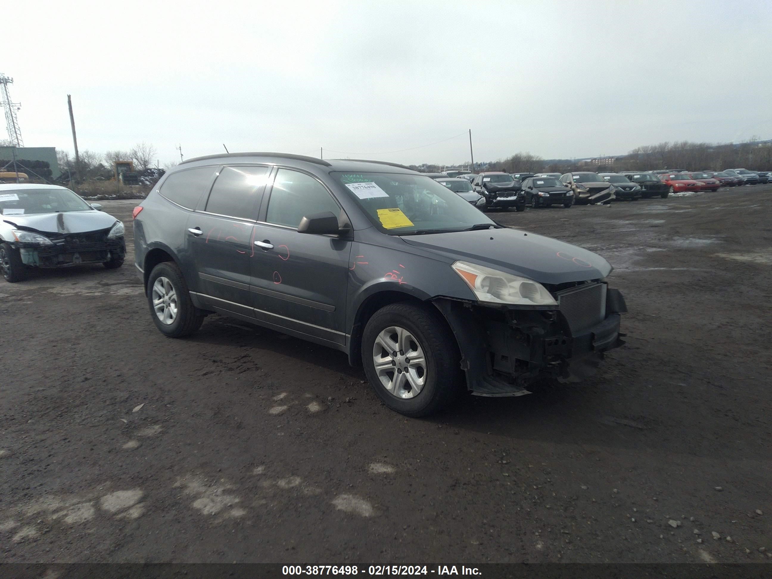 Photo 0 VIN: 1GNKVEED4BJ215551 - CHEVROLET TRAVERSE 