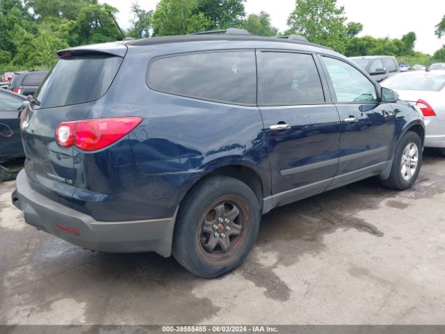 Photo 3 VIN: 1GNKVFED2BJ345172 - CHEVROLET TRAVERSE 