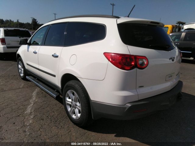 Photo 2 VIN: 1GNKVFED3CJ407258 - CHEVROLET TRAVERSE 