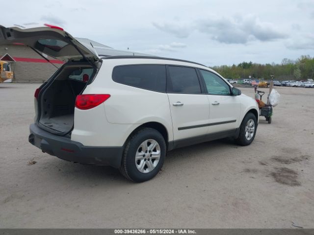 Photo 3 VIN: 1GNKVFED4BJ232419 - CHEVROLET TRAVERSE 