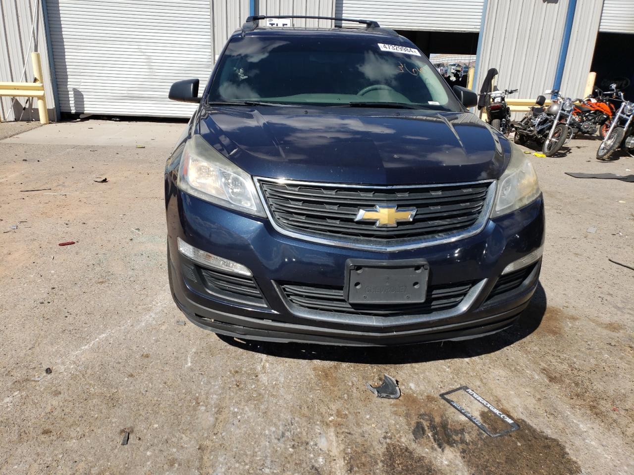 Photo 4 VIN: 1GNKVFED5HJ185636 - CHEVROLET TRAVERSE 