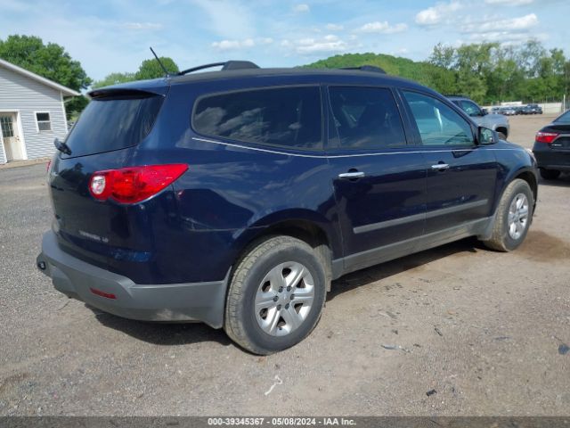 Photo 3 VIN: 1GNKVFED9CJ213821 - CHEVROLET TRAVERSE 