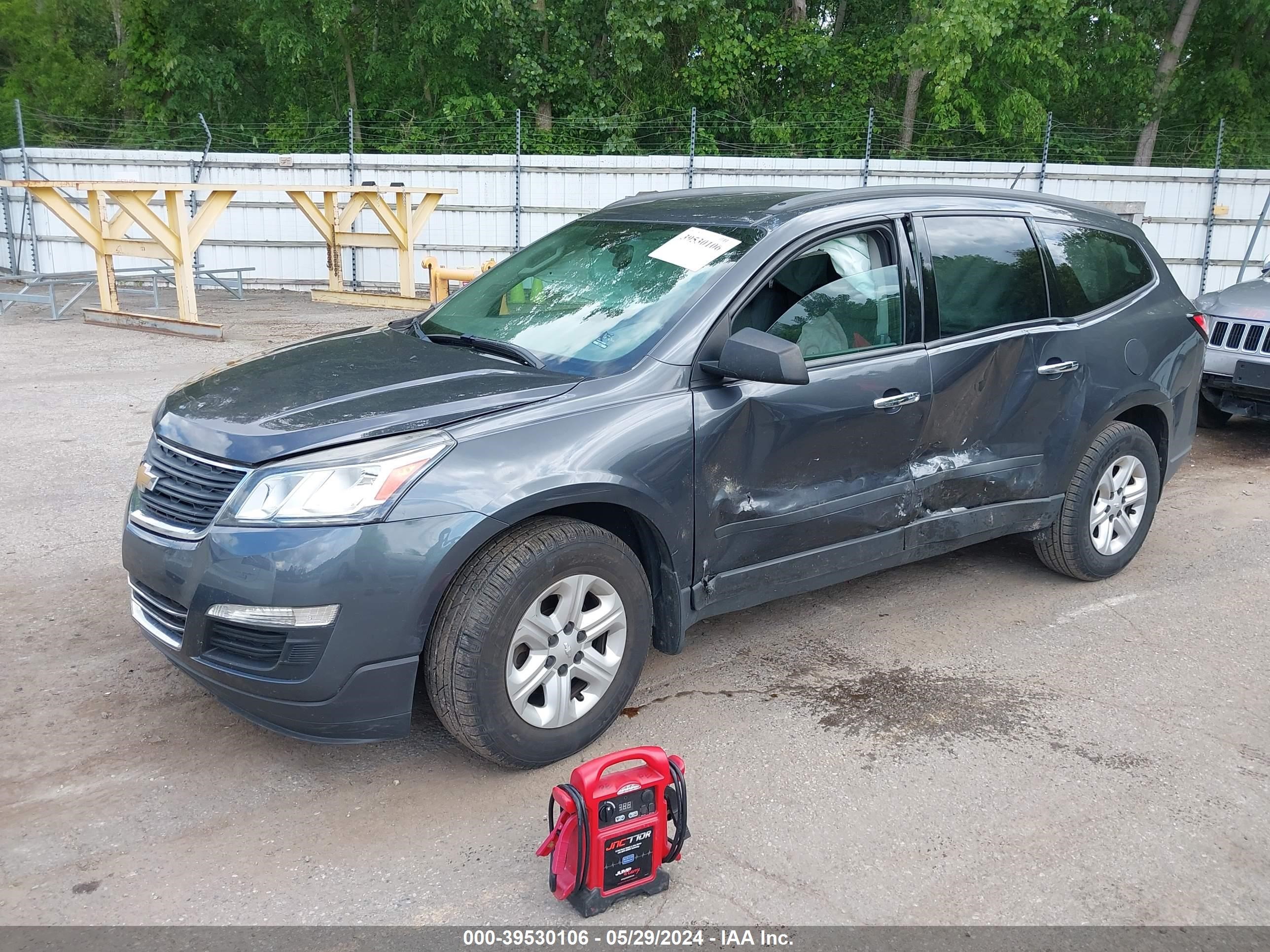 Photo 1 VIN: 1GNKVFKD5DJ255344 - CHEVROLET TRAVERSE 