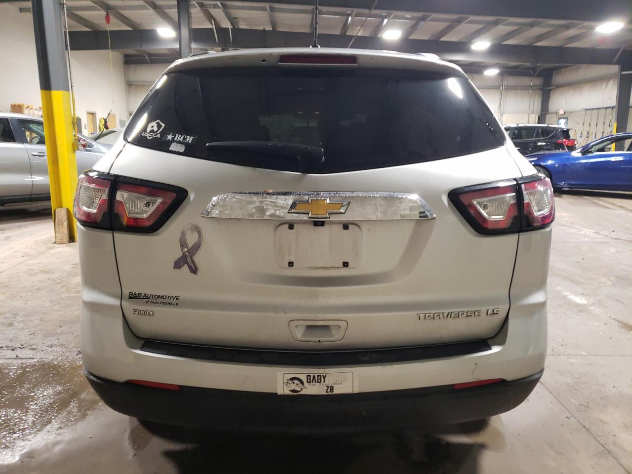 Photo 5 VIN: 1GNKVFKD5FJ380024 - CHEVROLET TRAVERSE 