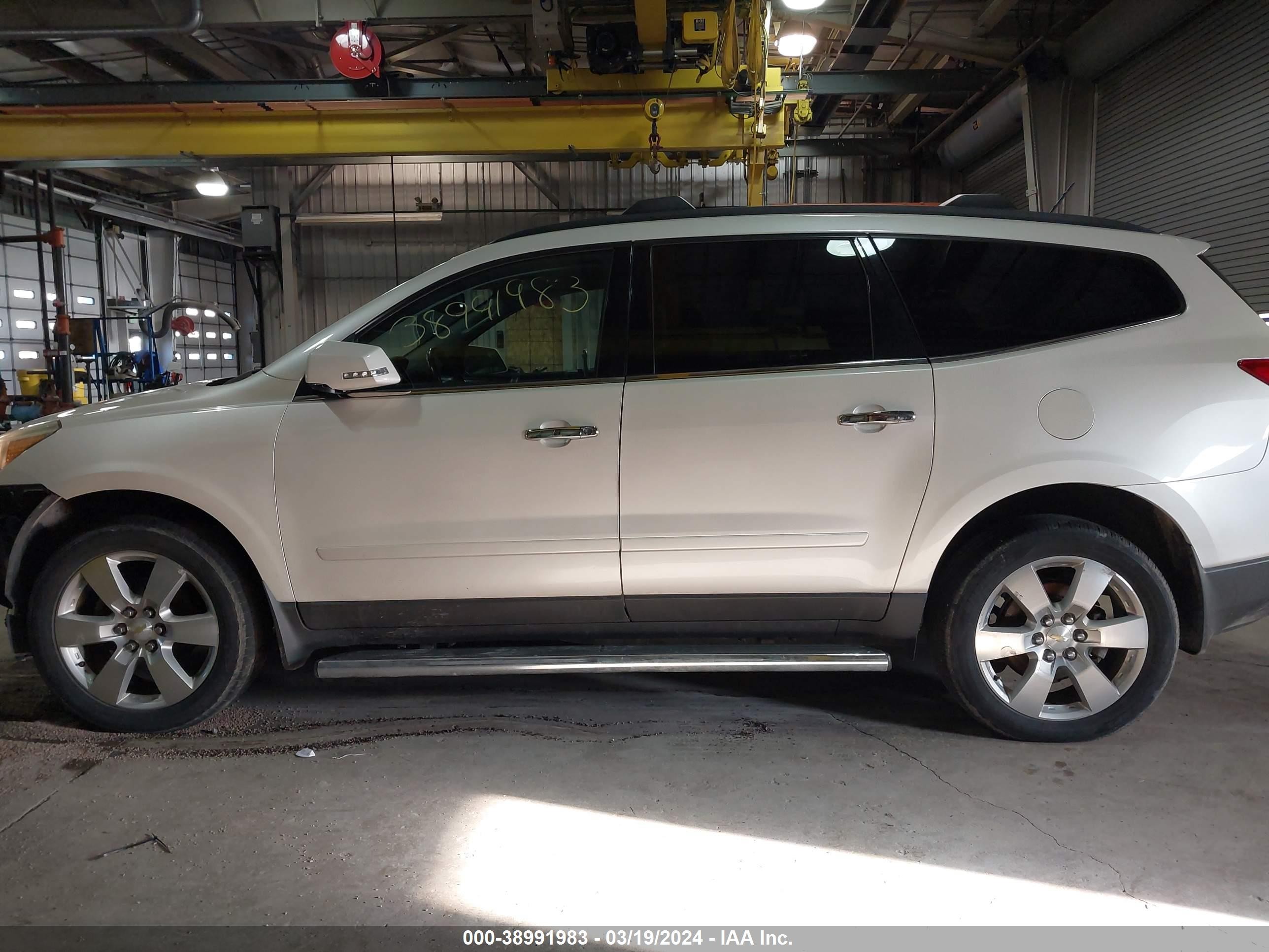 Photo 14 VIN: 1GNKVGED4BJ379524 - CHEVROLET TRAVERSE 