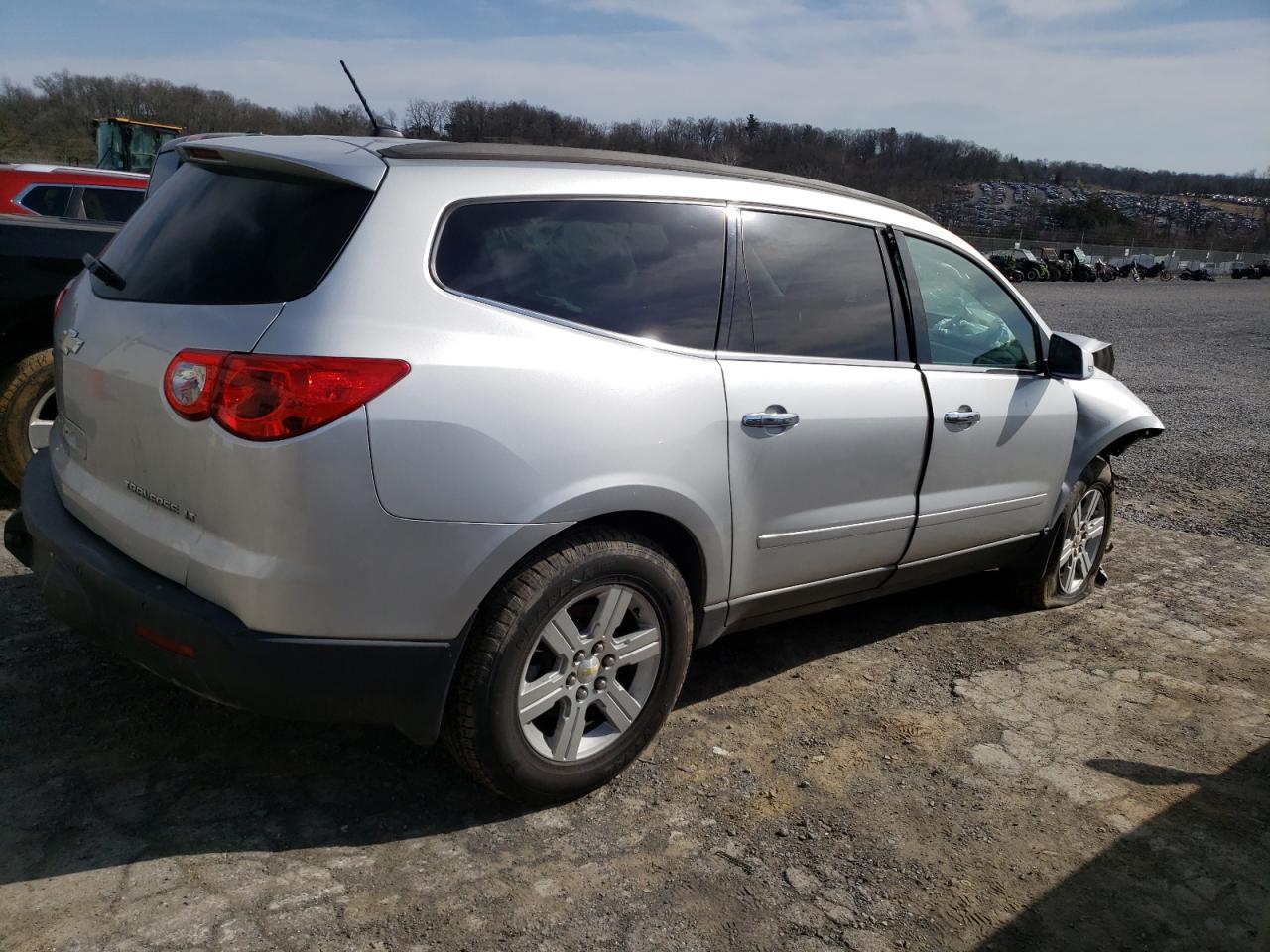 Photo 2 VIN: 1GNKVGED9BJ249626 - CHEVROLET TRAVERSE 