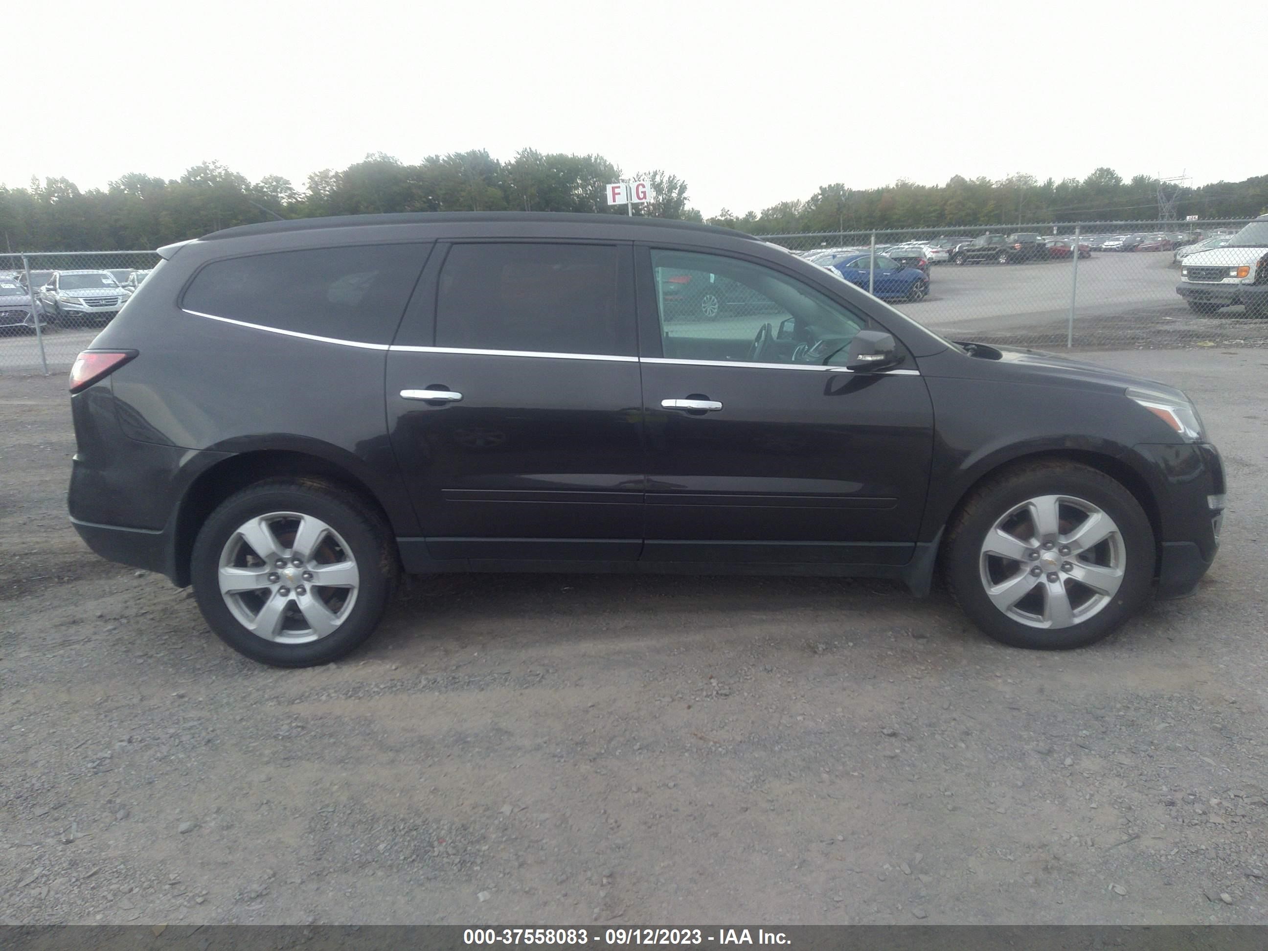 Photo 12 VIN: 1GNKVGKD0HJ282429 - CHEVROLET TRAVERSE 