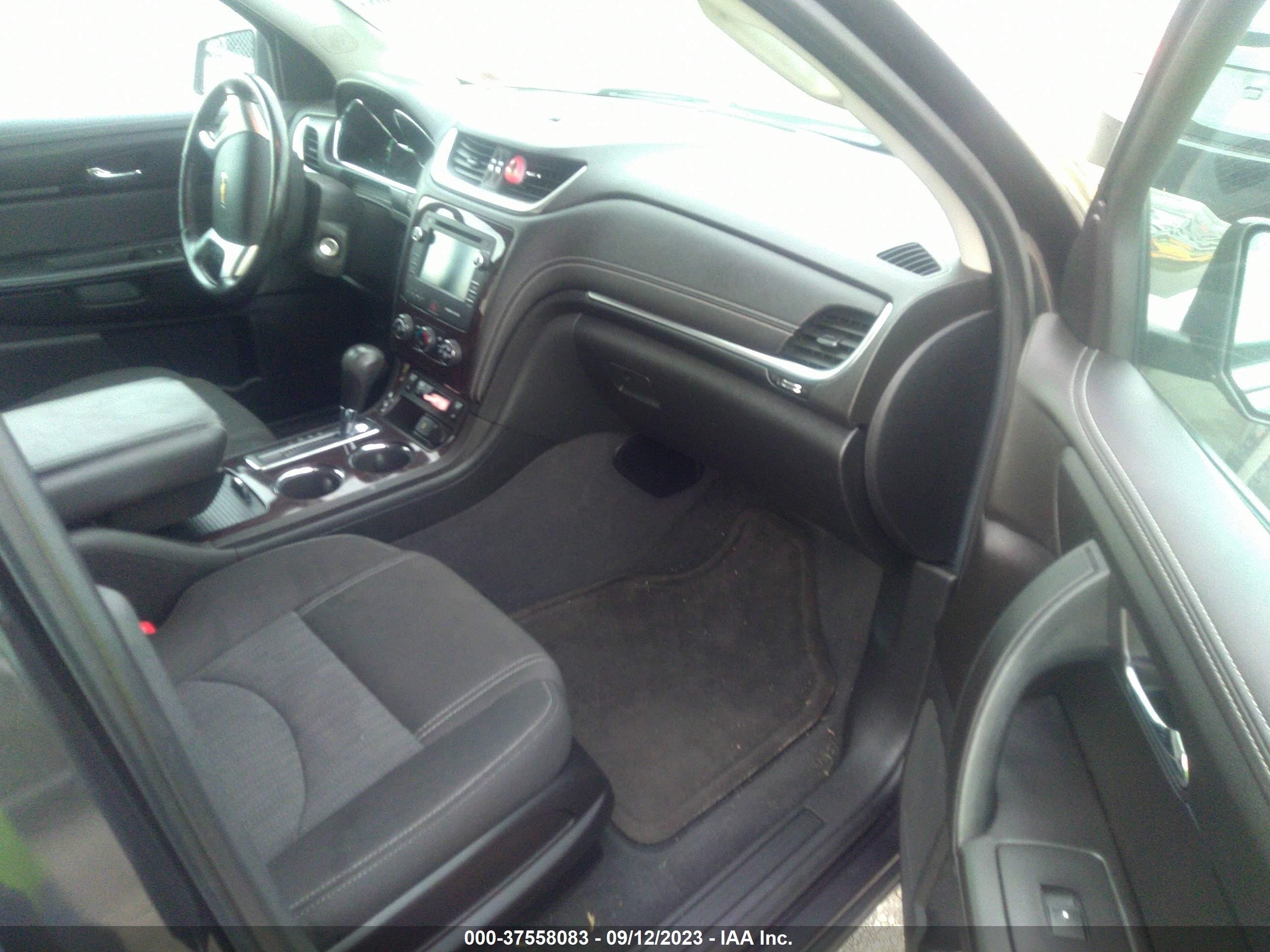 Photo 4 VIN: 1GNKVGKD0HJ282429 - CHEVROLET TRAVERSE 