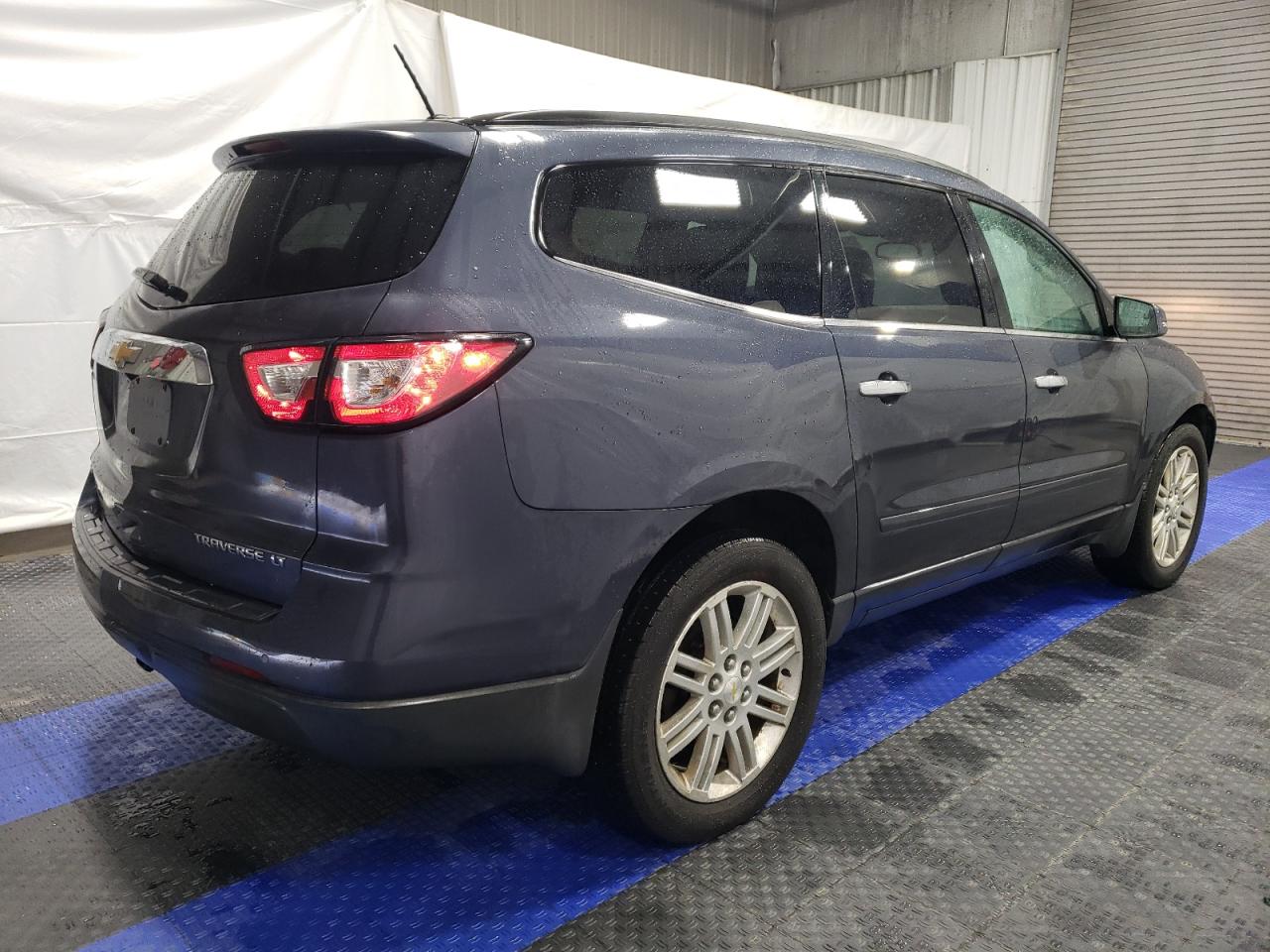 Photo 2 VIN: 1GNKVGKD5DJ173717 - CHEVROLET TRAVERSE 