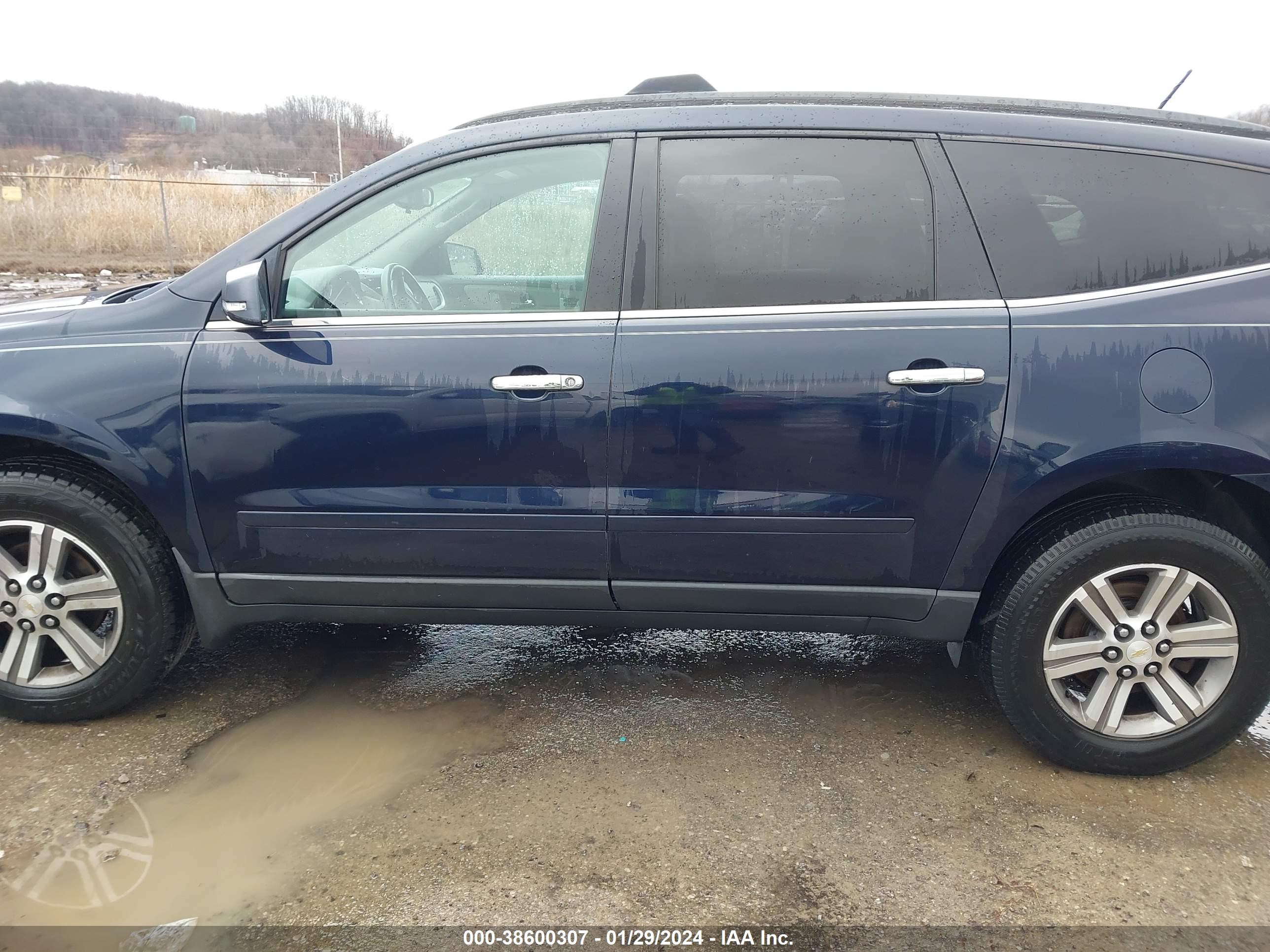 Photo 13 VIN: 1GNKVGKD7FJ321031 - CHEVROLET TRAVERSE 