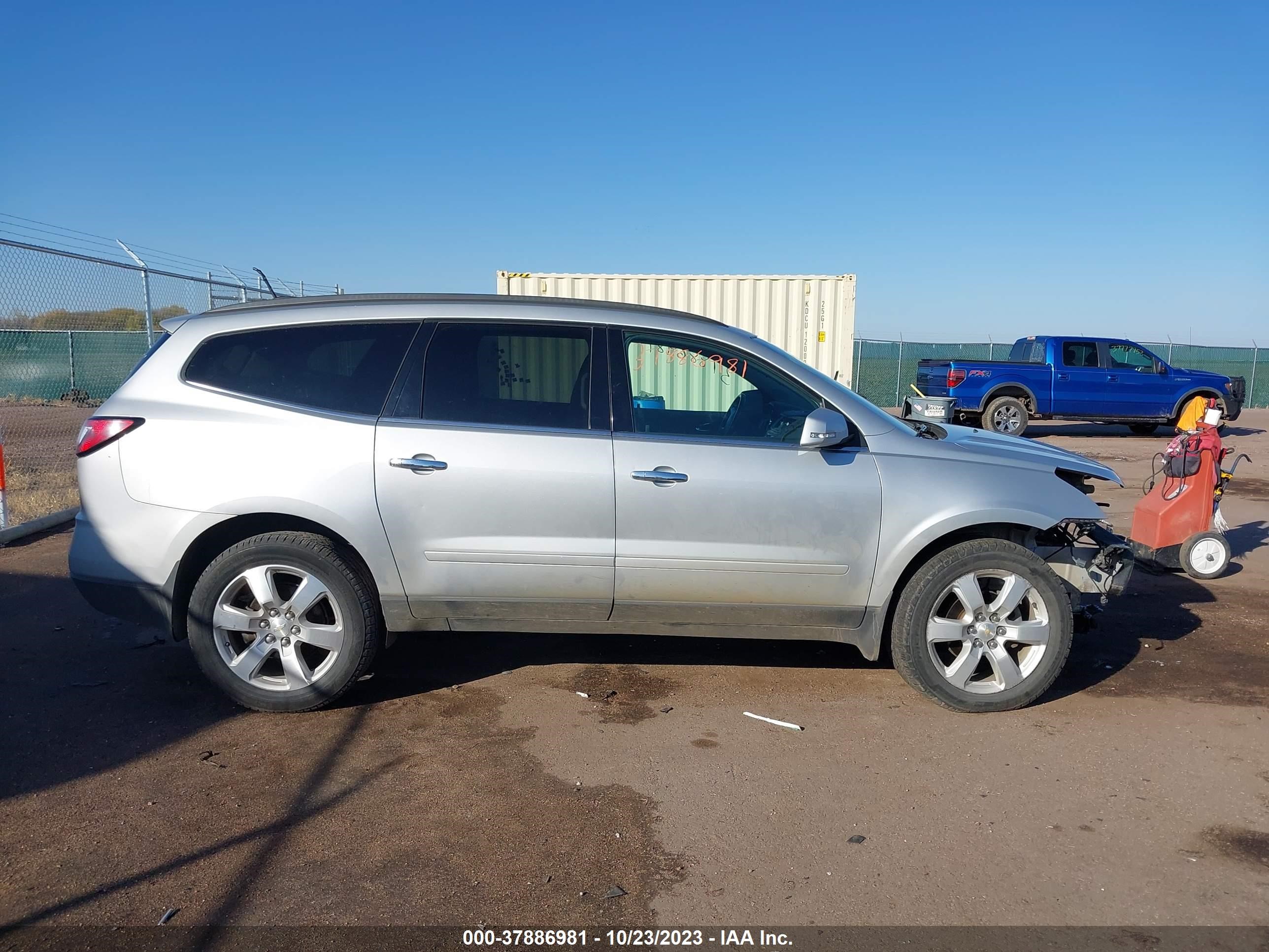 Photo 13 VIN: 1GNKVGKD7GJ225160 - CHEVROLET TRAVERSE 