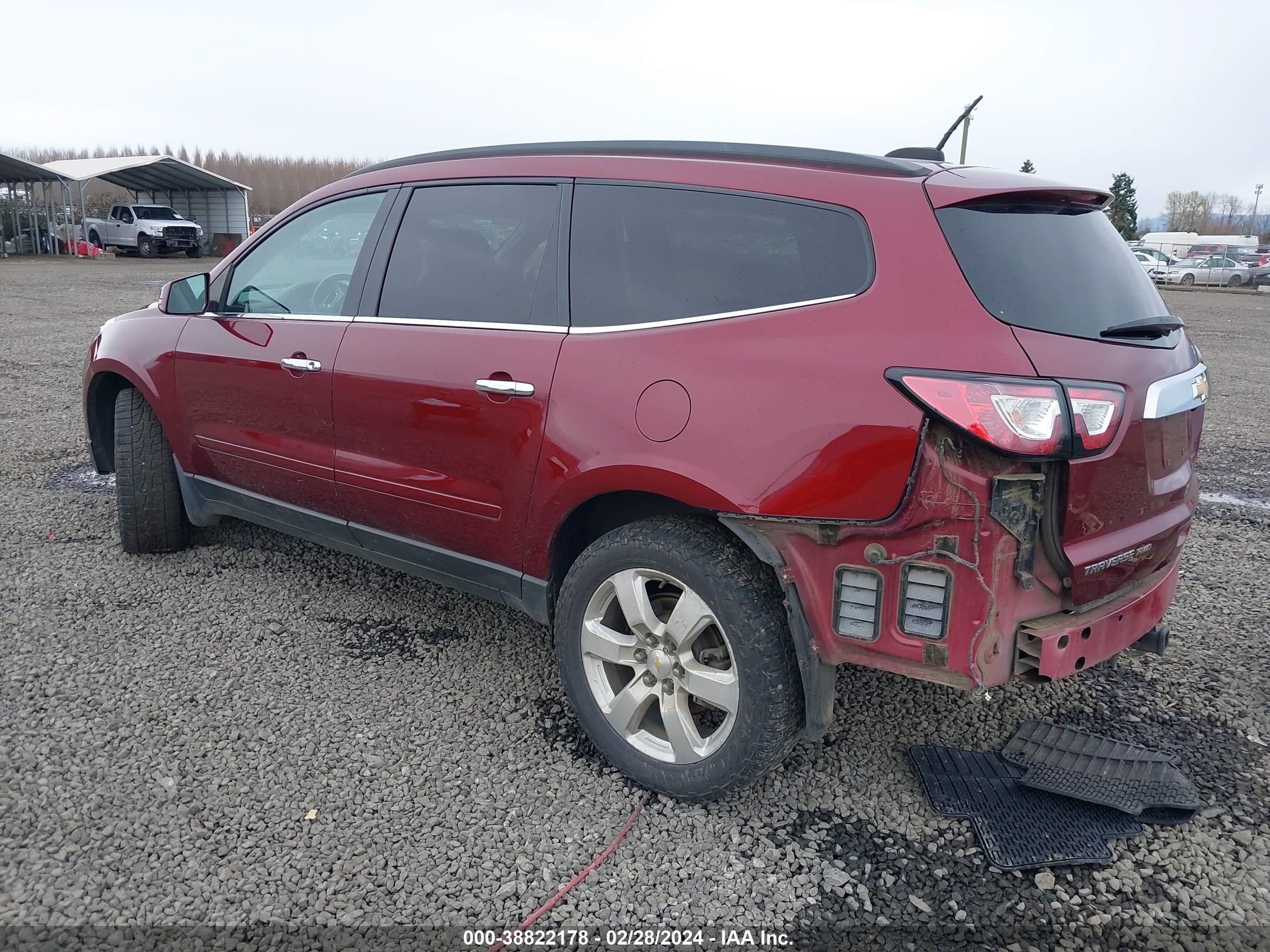 Photo 2 VIN: 1GNKVGKDXHJ202862 - CHEVROLET TRAVERSE 