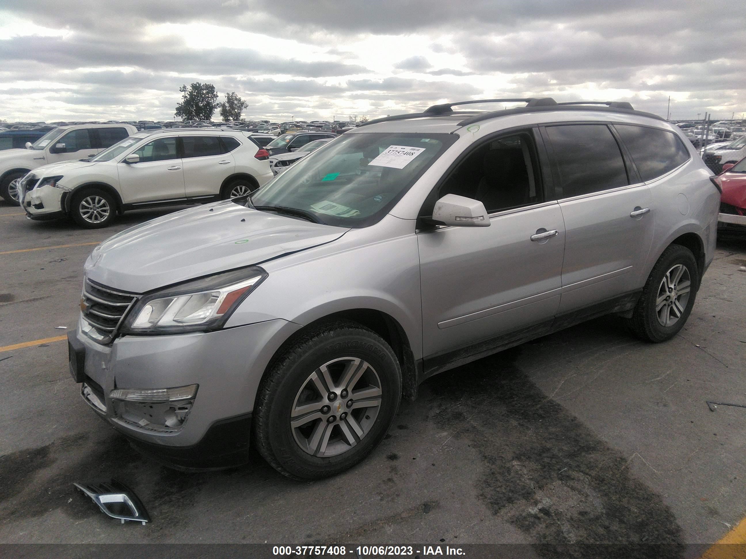 Photo 1 VIN: 1GNKVHKD2FJ313571 - CHEVROLET TRAVERSE 