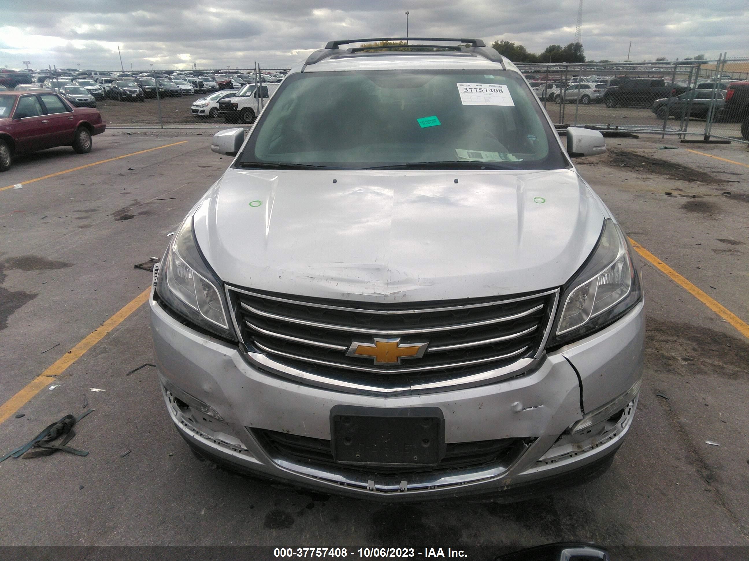 Photo 11 VIN: 1GNKVHKD2FJ313571 - CHEVROLET TRAVERSE 