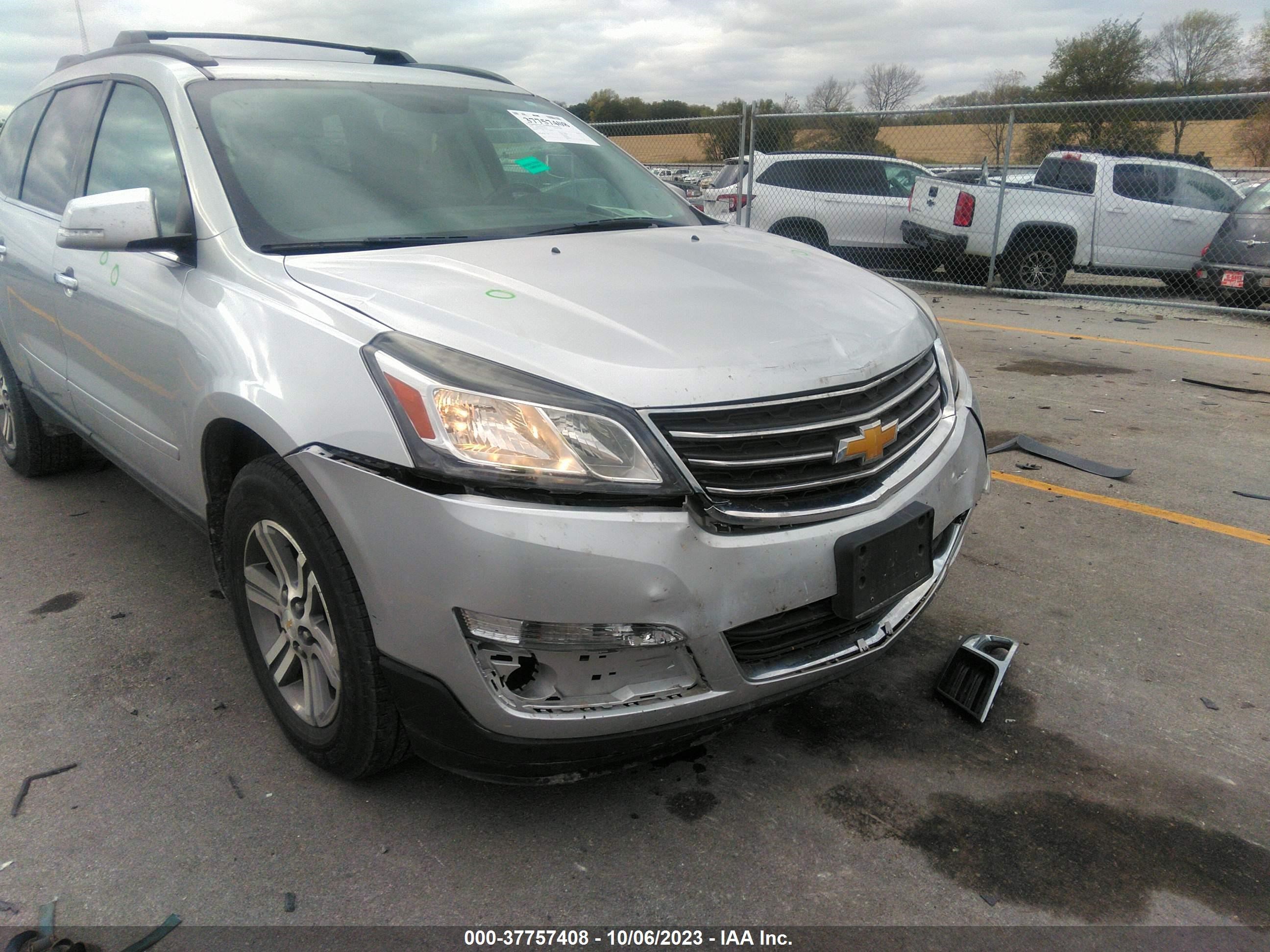 Photo 5 VIN: 1GNKVHKD2FJ313571 - CHEVROLET TRAVERSE 