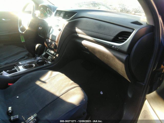 Photo 4 VIN: 1GNKVHKD2GJ149644 - CHEVROLET TRAVERSE 