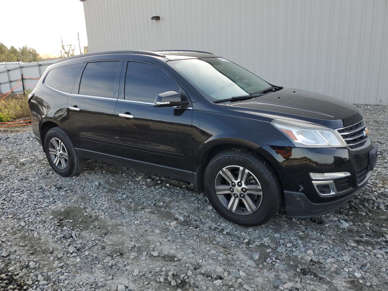 Photo 3 VIN: 1GNKVHKD2HJ194441 - CHEVROLET TRAVERSE 