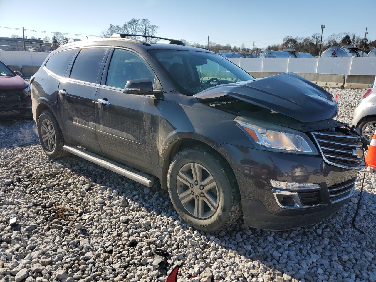 Photo 3 VIN: 1GNKVHKD5GJ120056 - CHEVROLET TRAVERSE 