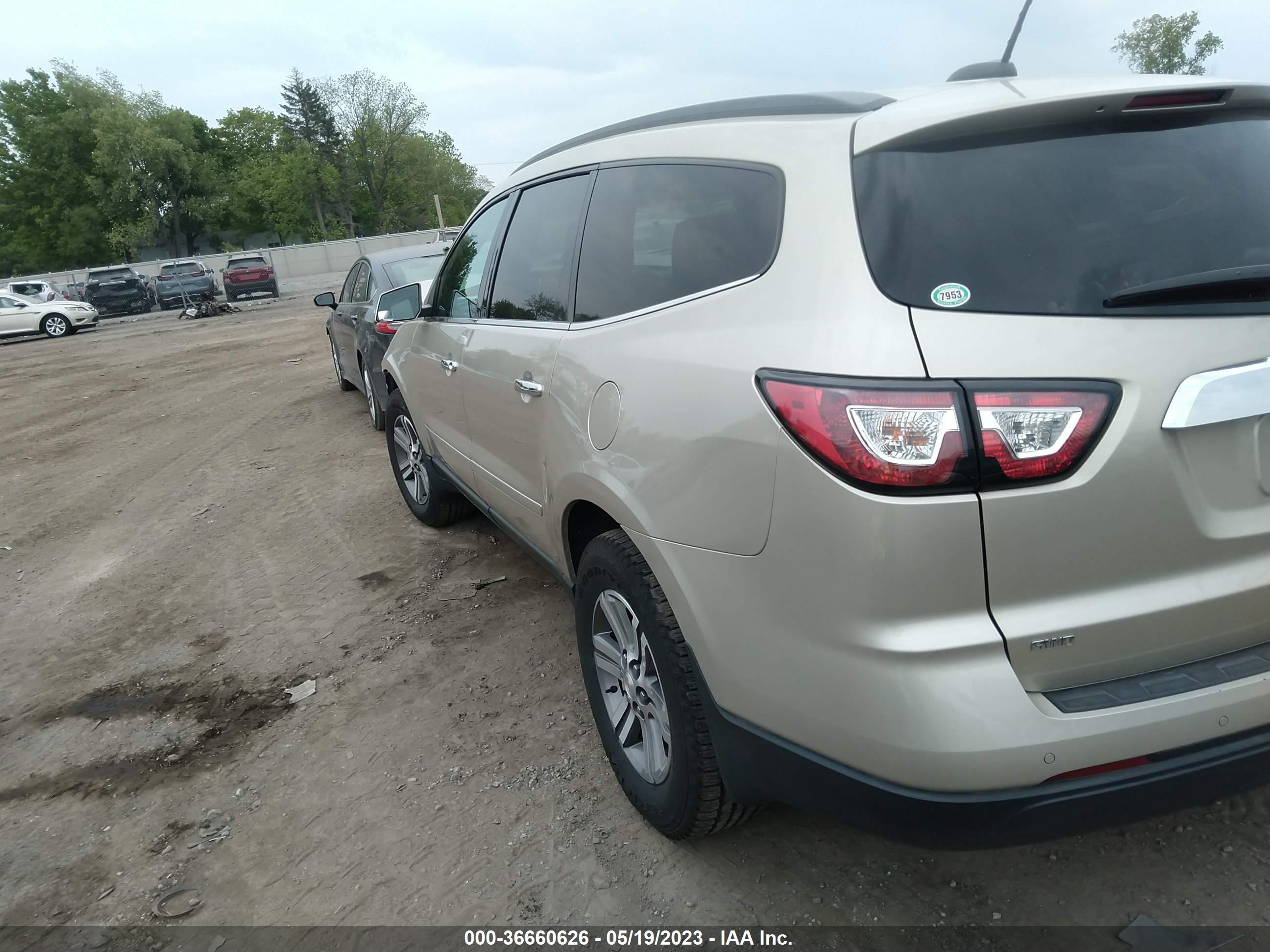 Photo 2 VIN: 1GNKVHKD5GJ176188 - CHEVROLET TRAVERSE 