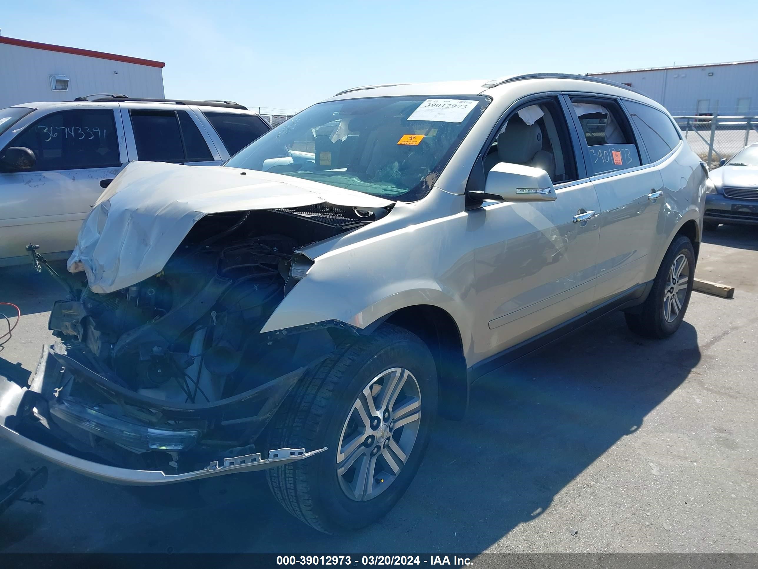 Photo 1 VIN: 1GNKVHKD8GJ276124 - CHEVROLET TRAVERSE 