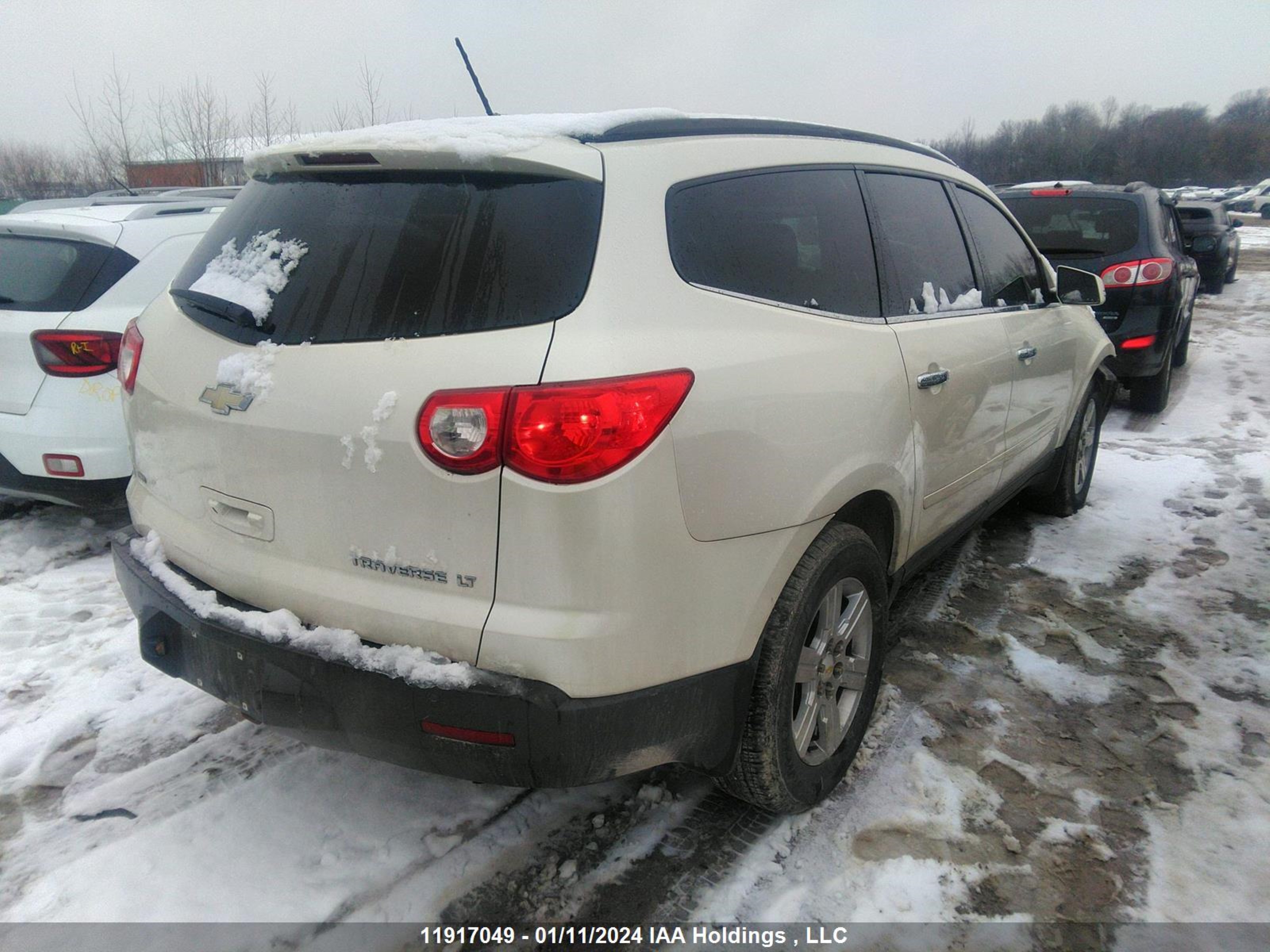 Photo 3 VIN: 1GNKVJED0BJ185084 - CHEVROLET TRAVERSE 