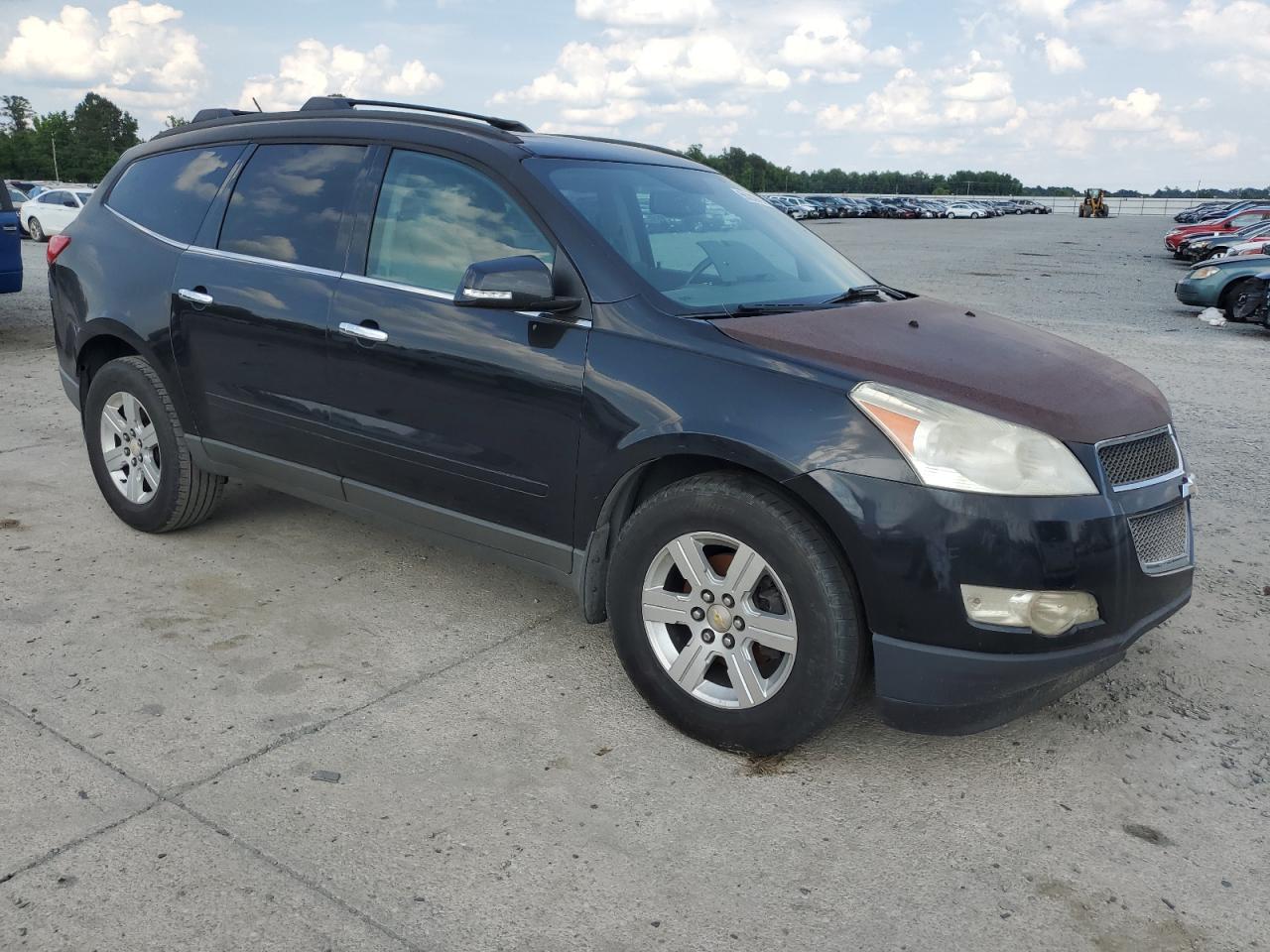 Photo 3 VIN: 1GNKVJED0CJ124495 - CHEVROLET TRAVERSE 