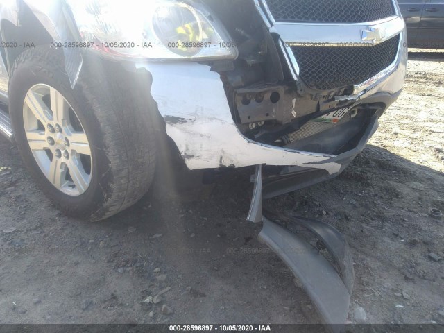 Photo 5 VIN: 1GNKVJED2BJ216853 - CHEVROLET TRAVERSE 