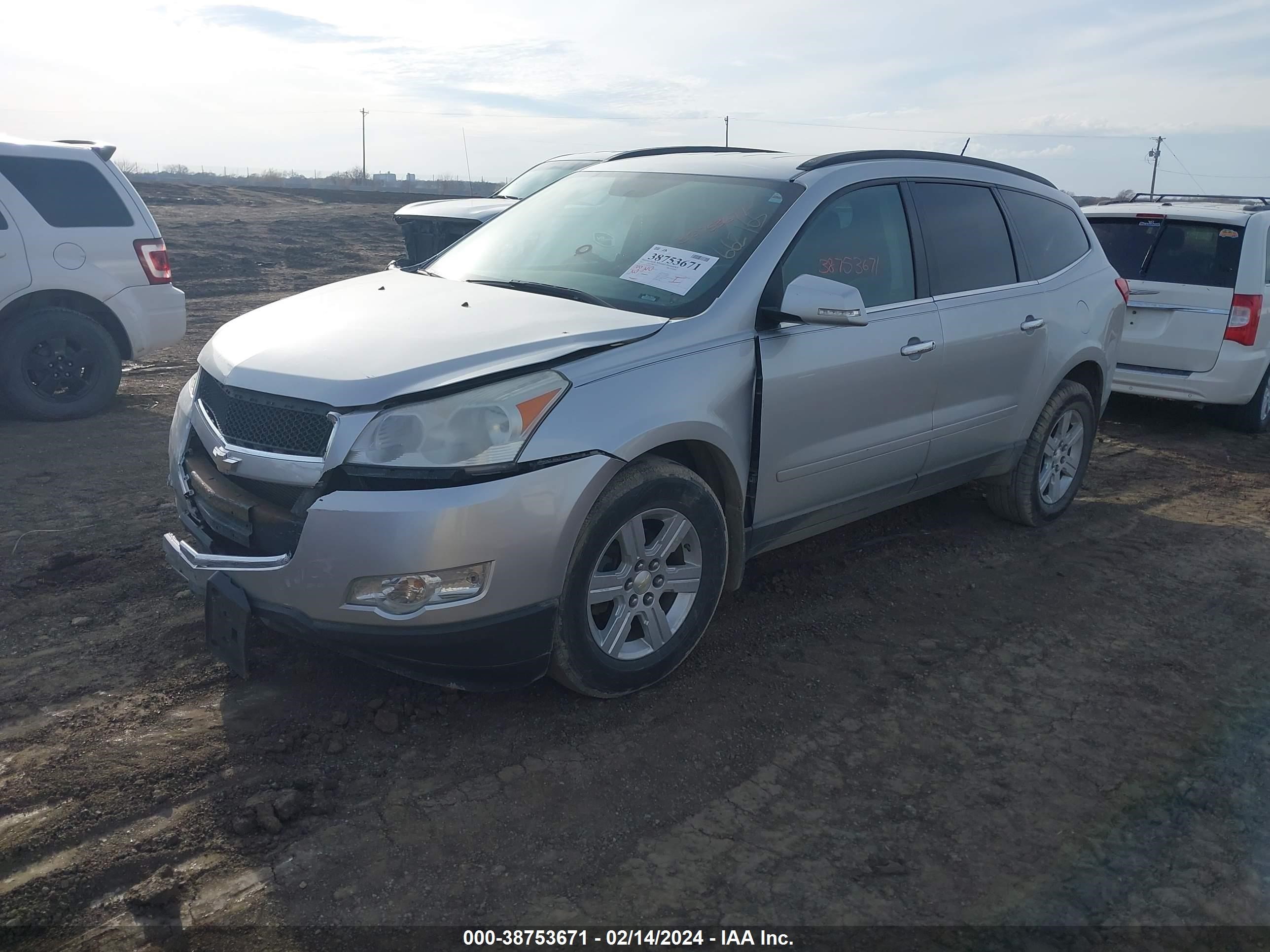 Photo 1 VIN: 1GNKVJED3BJ241986 - CHEVROLET TRAVERSE 