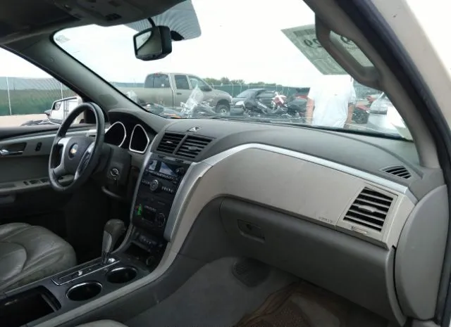 Photo 4 VIN: 1GNKVJED3BJ255421 - CHEVROLET TRAVERSE 