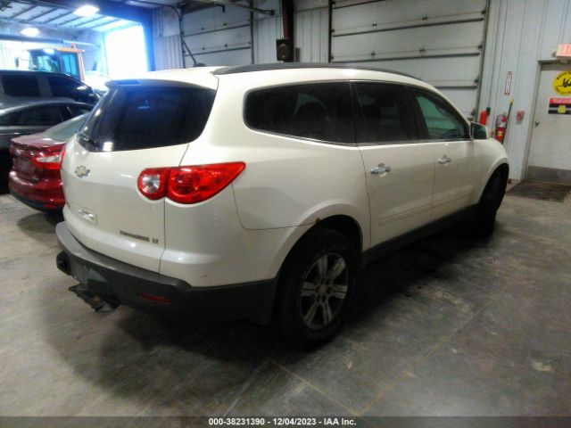 Photo 3 VIN: 1GNKVJED4CJ369848 - CHEVROLET TRAVERSE 