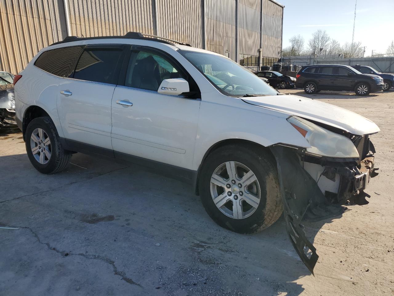 Photo 3 VIN: 1GNKVJED6BJ213728 - CHEVROLET TRAVERSE 