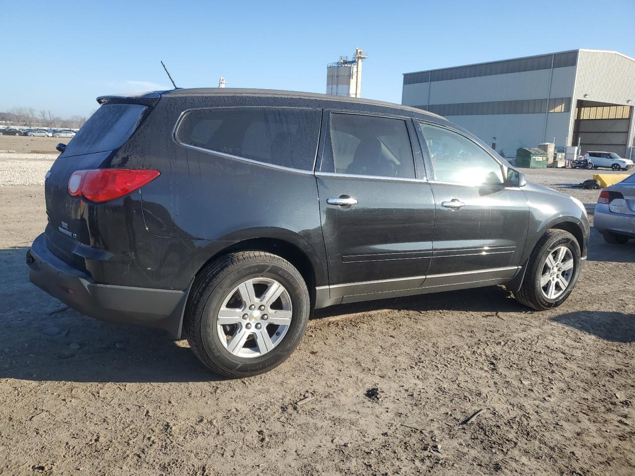 Photo 2 VIN: 1GNKVJED6BJ278742 - CHEVROLET TRAVERSE 