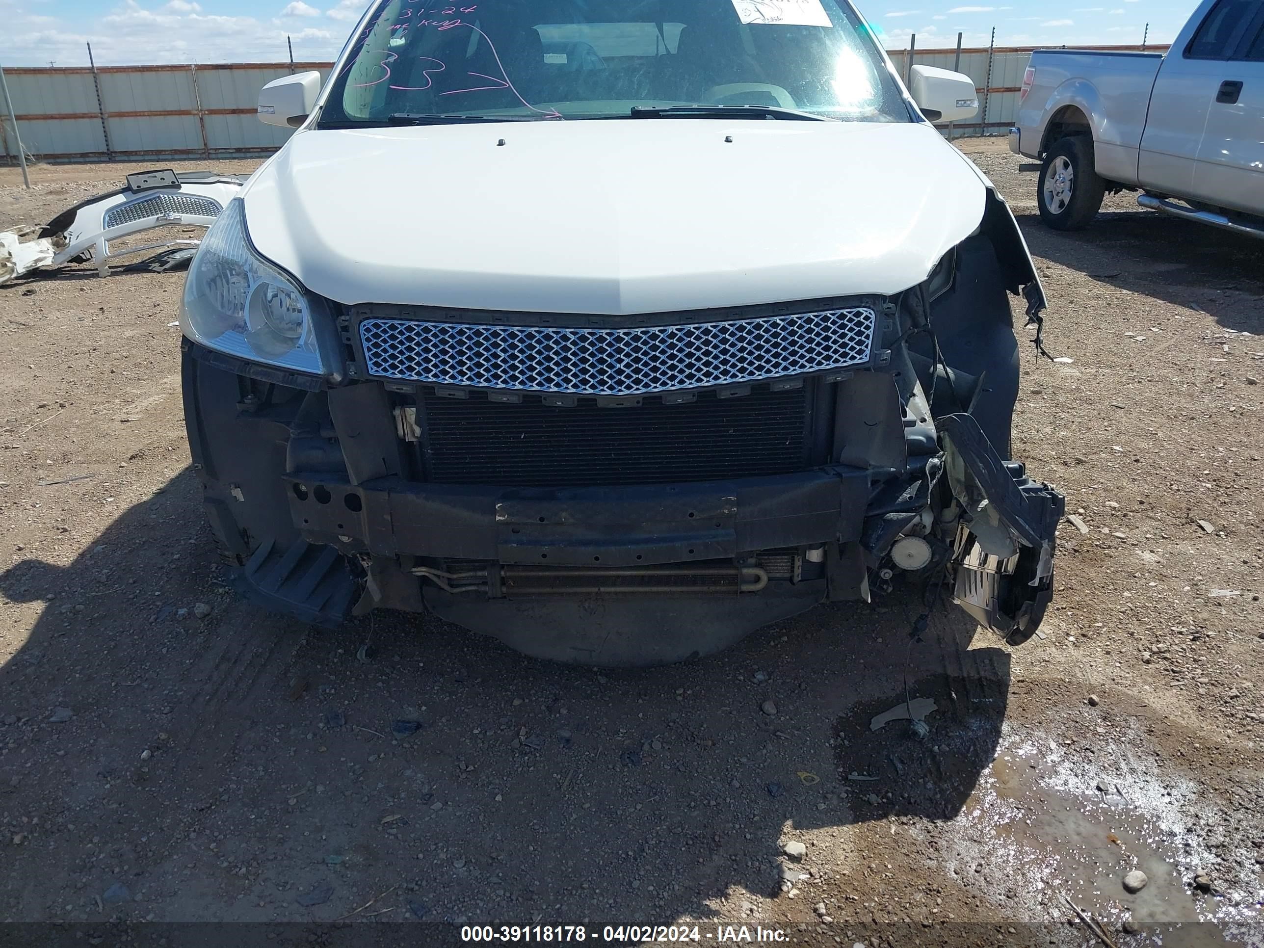 Photo 5 VIN: 1GNKVJED7BJ111337 - CHEVROLET TRAVERSE 