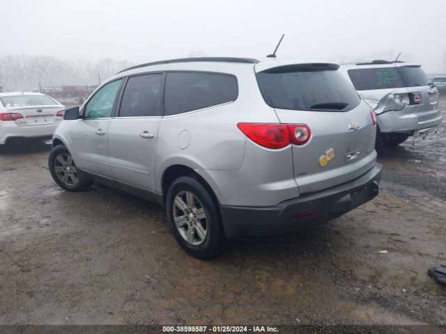 Photo 2 VIN: 1GNKVJED9BJ323902 - CHEVROLET TRAVERSE 