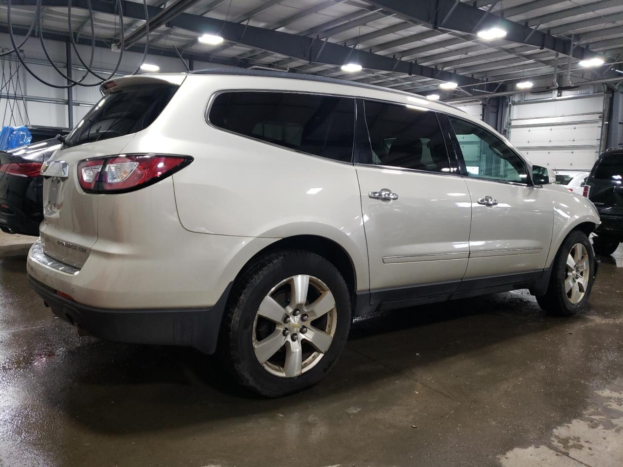 Photo 2 VIN: 1GNKVJKD0EJ311906 - CHEVROLET TRAVERSE 