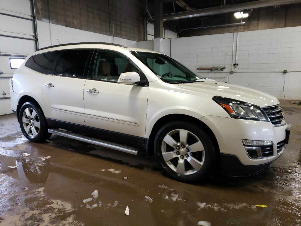 Photo 3 VIN: 1GNKVJKD2EJ184575 - CHEVROLET TRAVERSE 