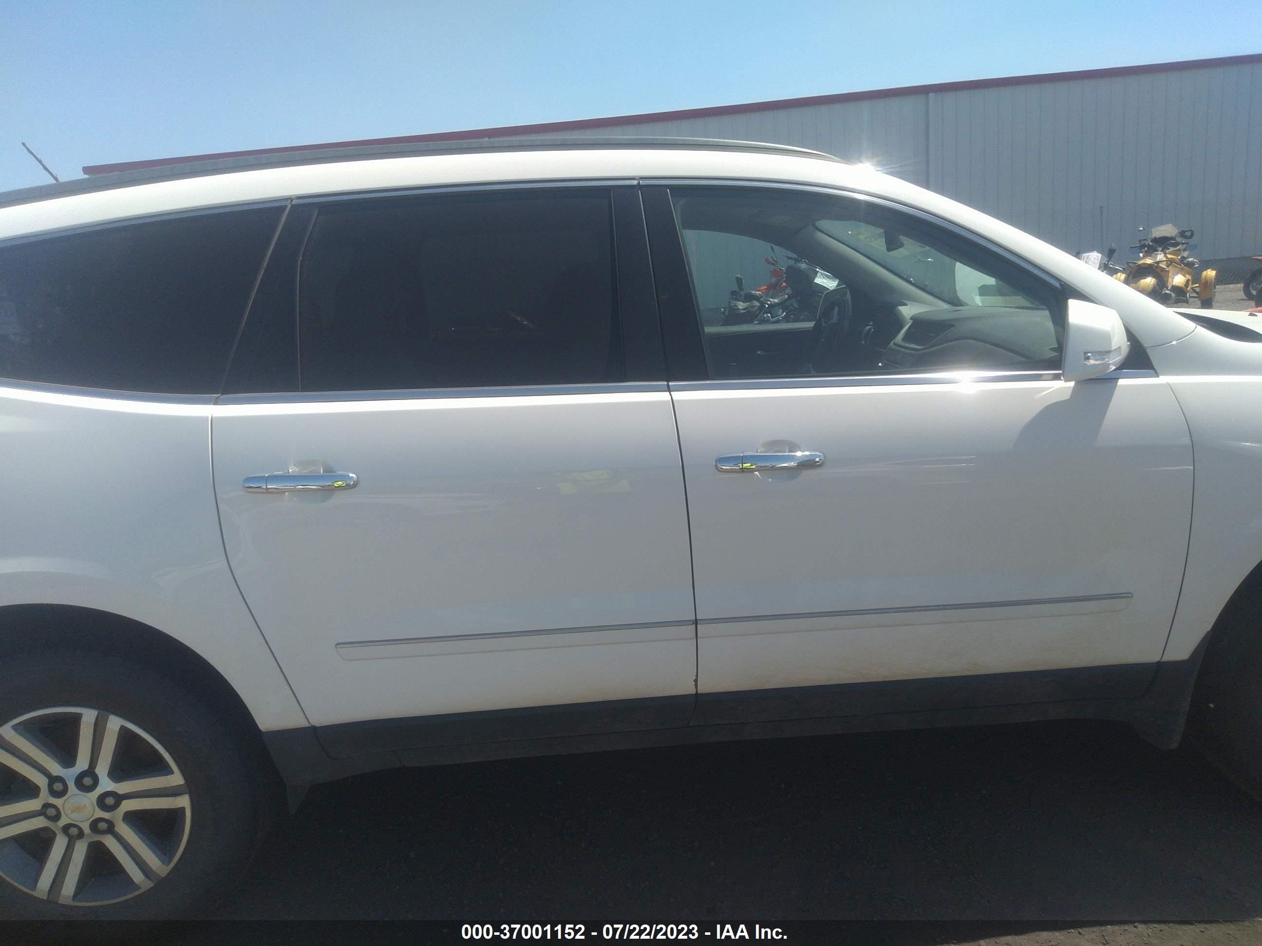 Photo 12 VIN: 1GNKVJKD3FJ134611 - CHEVROLET TRAVERSE 