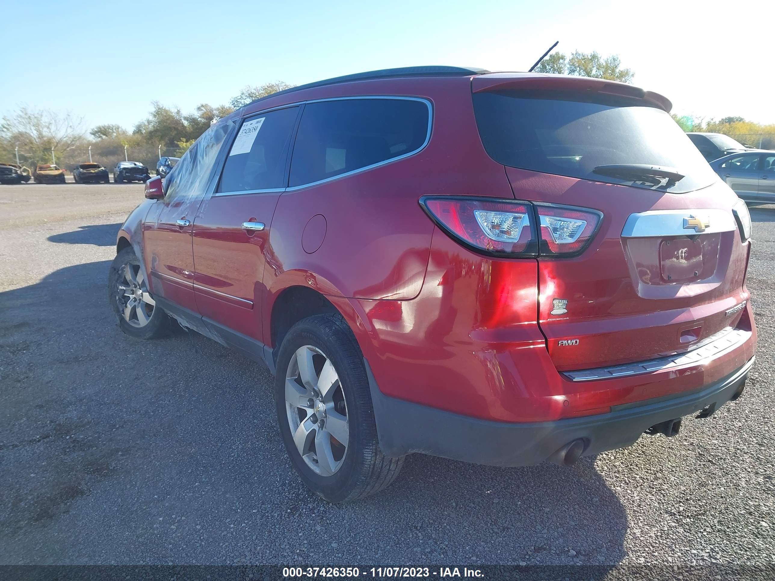 Photo 2 VIN: 1GNKVJKD7EJ195782 - CHEVROLET TRAVERSE 